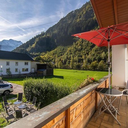 Regenbogenhaus Villa Mayrhofen Bagian luar foto