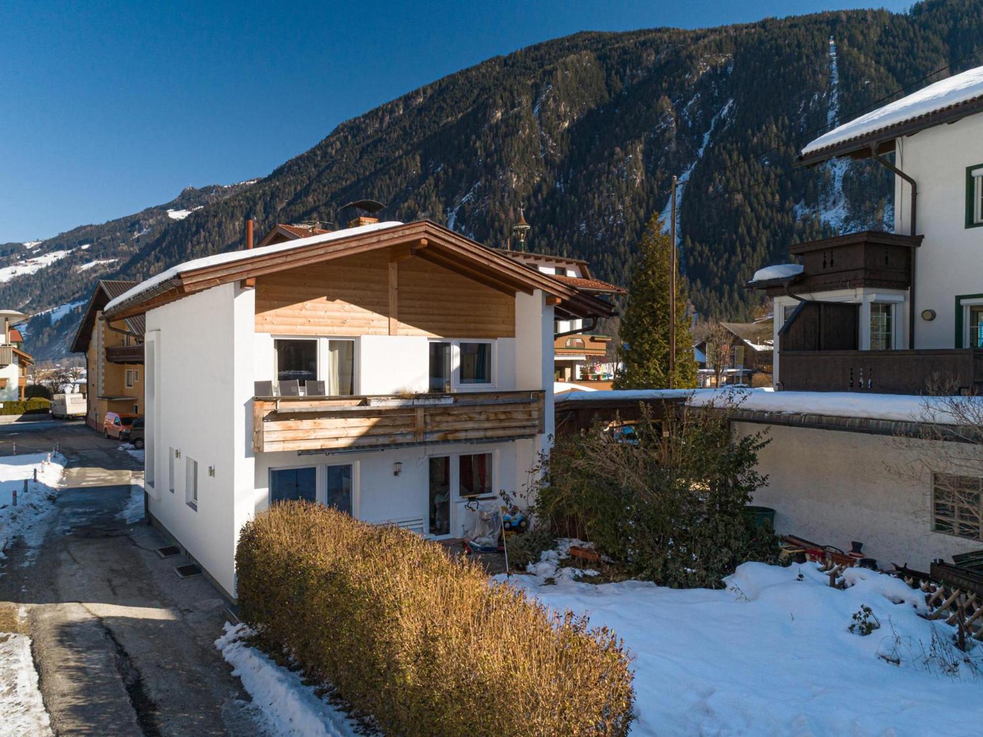 Regenbogenhaus Villa Mayrhofen Bagian luar foto