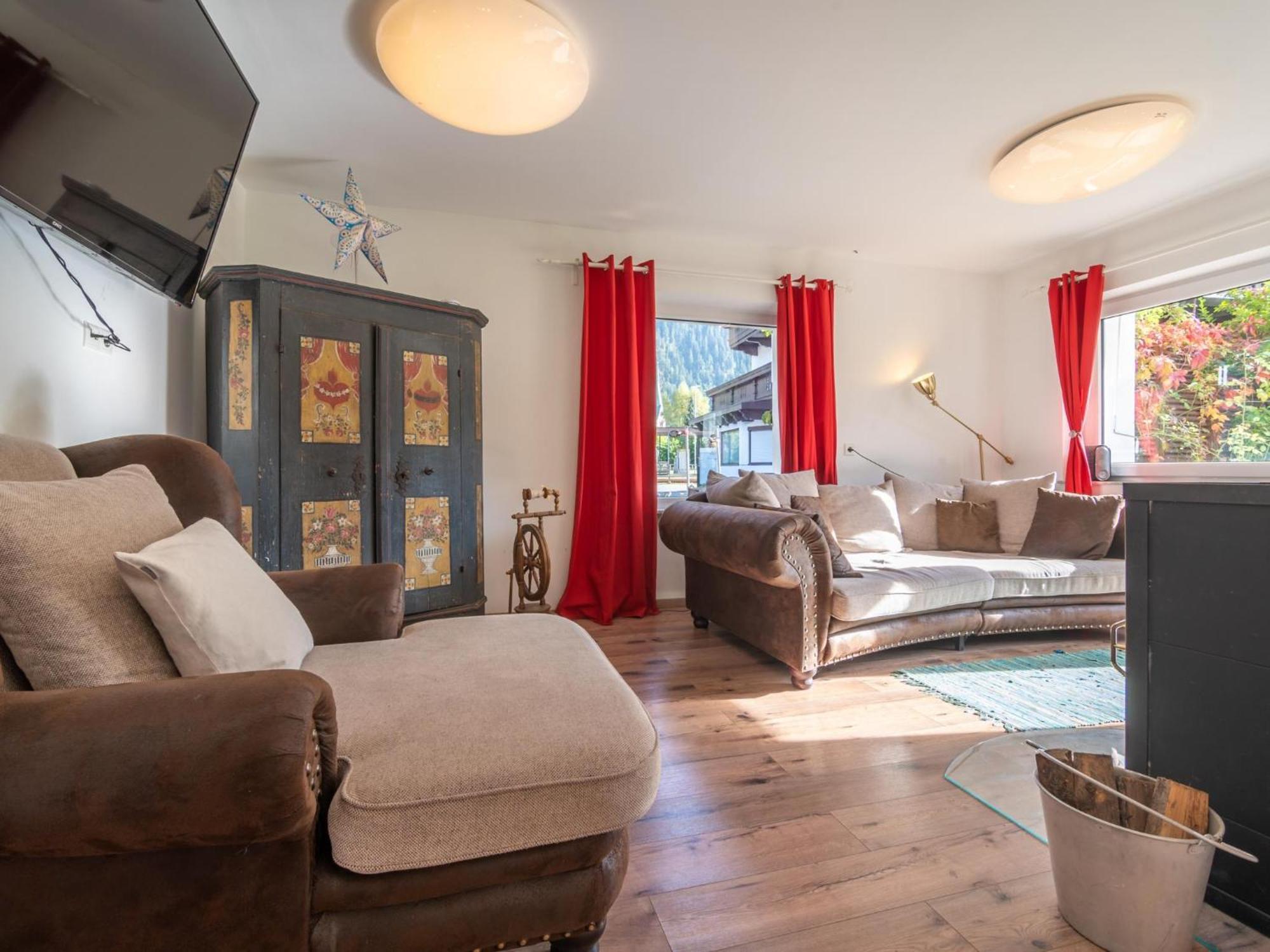 Regenbogenhaus Villa Mayrhofen Bagian luar foto