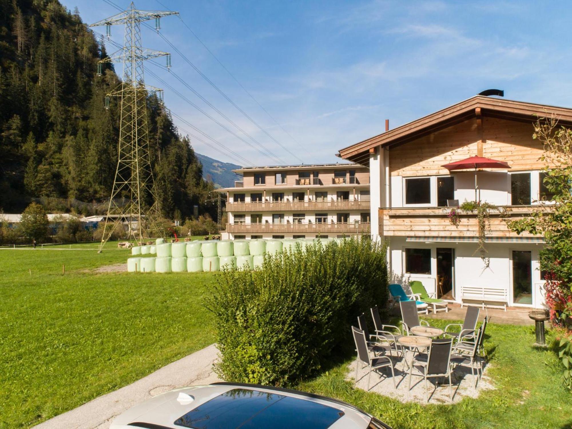 Regenbogenhaus Villa Mayrhofen Bagian luar foto