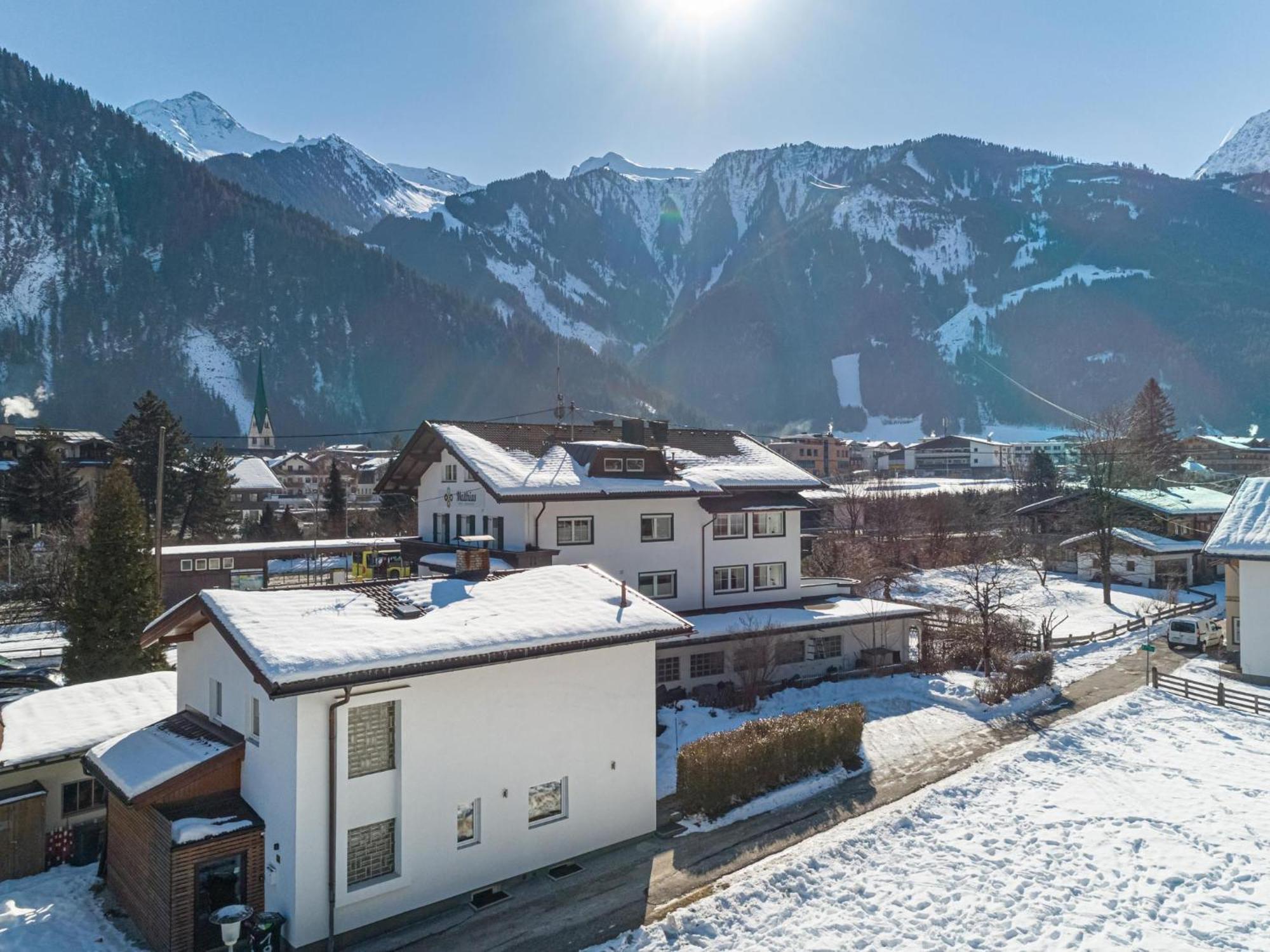 Regenbogenhaus Villa Mayrhofen Bagian luar foto