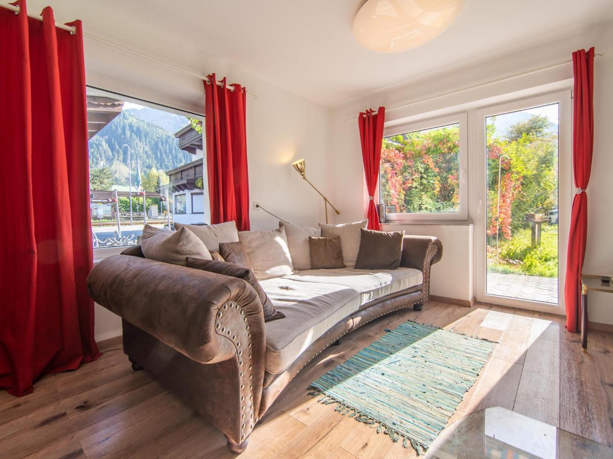 Regenbogenhaus Villa Mayrhofen Bagian luar foto